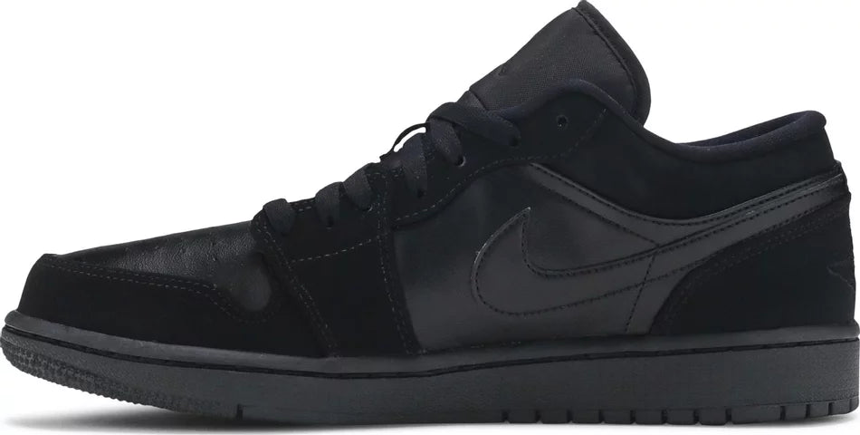 Air Jordan 1 Retro Low Triple Black