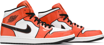 Air Jordan 1 Mid SE Turf Orange